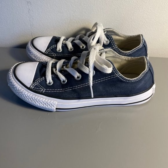 Converse Chuck Taylor All Star Lo Sneaker - Little Kid - Navy Sise 13 - Picture 2 of 5